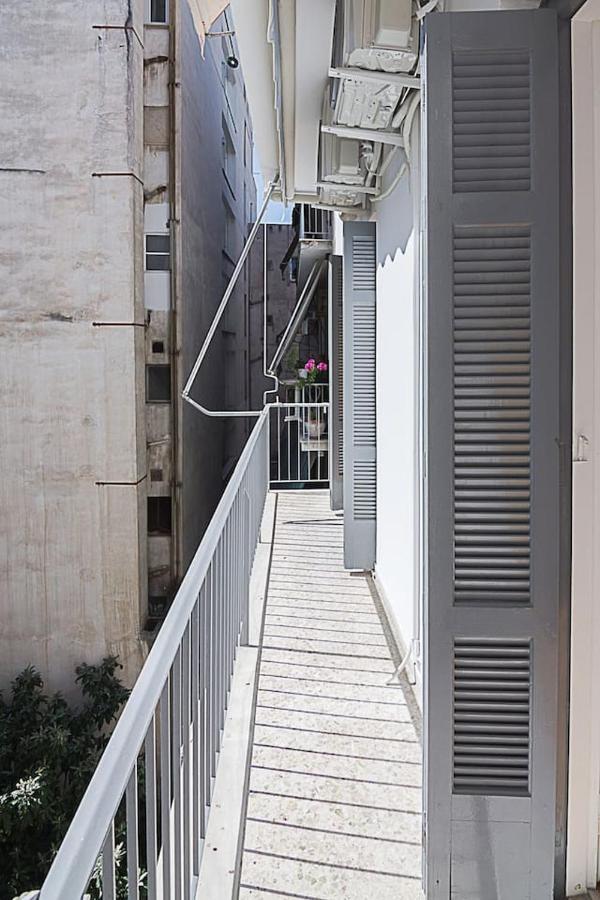 Spacious Two Bedroom Apartment In Central Location Atenas Exterior foto
